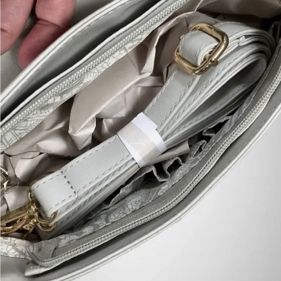 New cute purse. - Picture 4 of 5